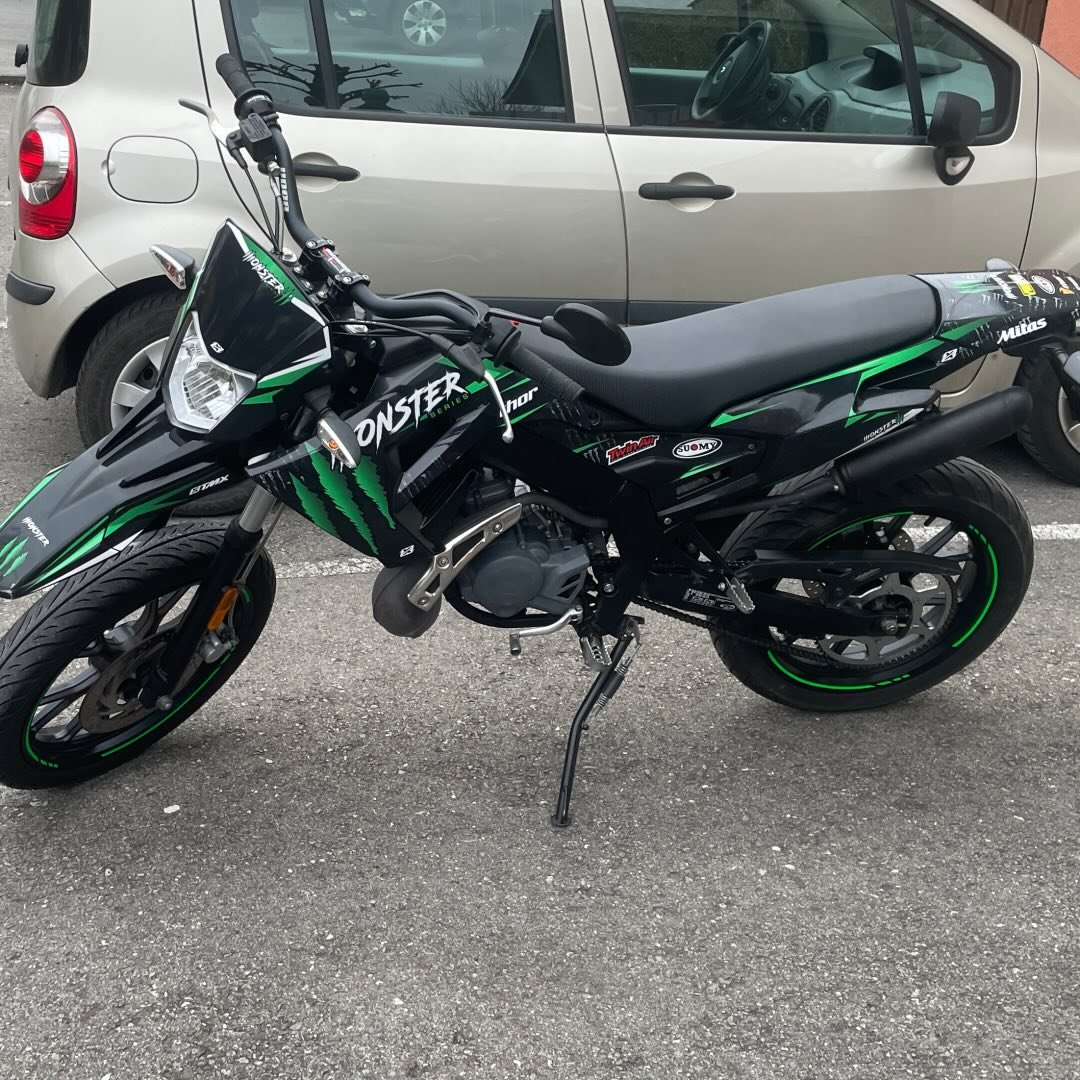 Monster Series graphics kit for Derbi Senda 50 • TMX Graphics